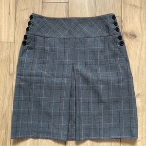 Women’s Apostrophe stretch Pleated Blue Gray Plaid high waisted skirt size 2